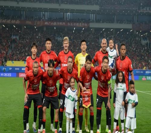 成都蓉城主場與昔日兄弟對(duì)決精彩瞬間,哪一件事情最讓你感動(dòng)