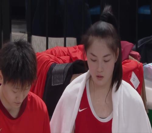 中國女籃：韓旭登場2人正名，一人8中1卻要點贊，12人浮出水面