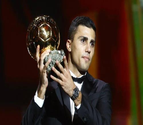 續(xù)約OR去皇馬29歲金球獎先生來到十字路口，怎么選擇是關(guān)鍵