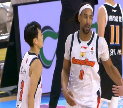 逼廣東隊裁掉奎因CBA外援政策或迎來大調整，杜鋒慘遭重大打擊