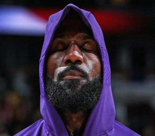 問題找到了美記:本賽季三巨頭僅詹姆斯缺席的比賽,湖人9勝2負