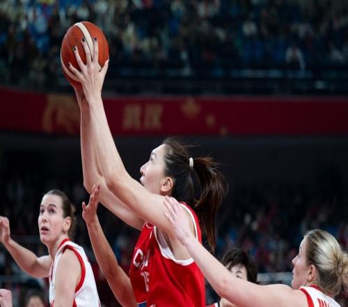 中國女籃85比51大勝捷克女籃！五連勝收官熱身賽，將在武漢征戰世界杯資格賽