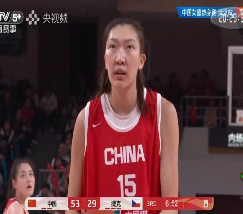 中國女籃34分大勝，韓旭回歸內線優勢明顯，劉禹彤11+4張子宇8+3