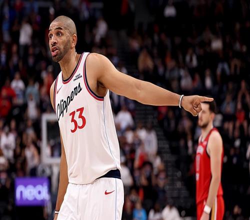 做好精神領(lǐng)袖就好了，快船為什么非要讓鋒線老將進入輪換陣容呢