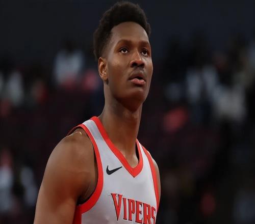 可塑性還是很高的！火箭二隊可以多給這位內線一些信任和支持