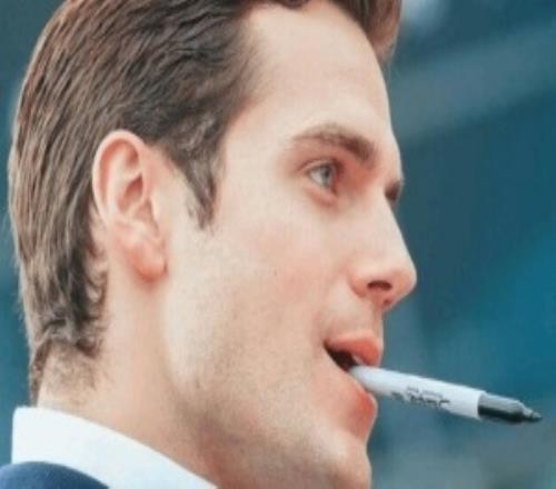 忠誠不絕對等于絕對不忠誠！亨利卡維爾稱不懂《戰錘40K》原著就換編劇