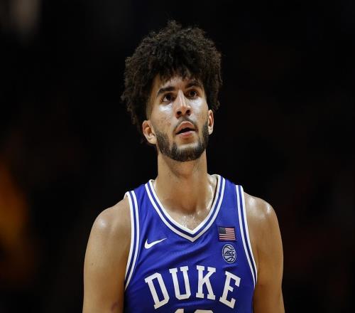 10年誕生了3個狀元、2個榜眼和2個探花，這所NCAA豪門太權(quán)威了！