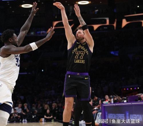 完勝！東契奇31+11+11里夫斯爆發(fā)，華子14分10罰，詹姆斯開心慶祝