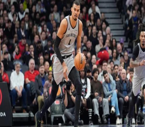 顛覆認知！文班亞馬這球太離譜，2米26打出喬丹級突破