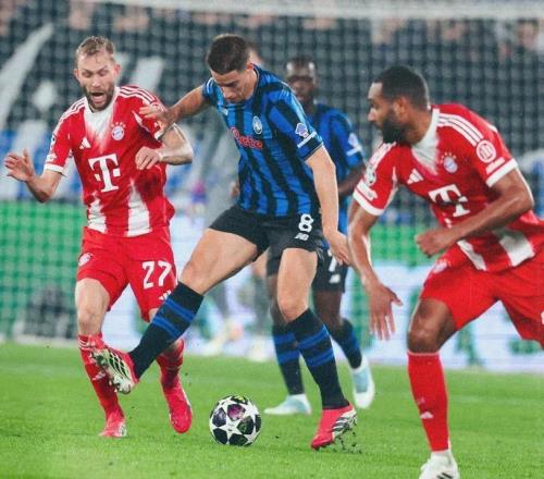 主場1比6慘遭羞辱！拜仁痛擊真藍黑，意甲歐冠最后尊嚴被狠狠踐踏