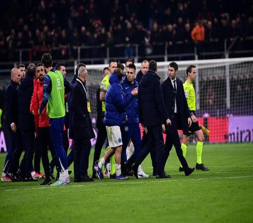 德比巨大爭議！米蘭補時疑逃點國米賽后圍堵主裁抗議名宿吵翻天