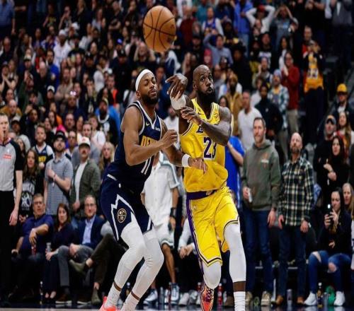 火力全開(kāi)，湖人隊(duì)詹姆斯抨擊NBA裁判“判罰不一致”，表達(dá)不滿