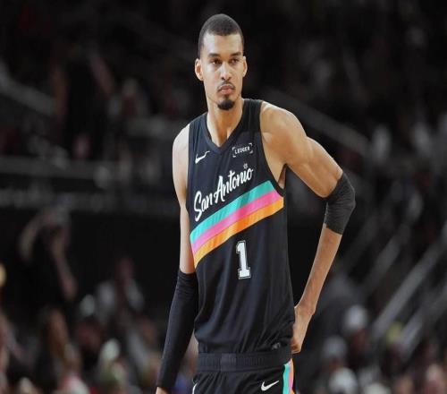 NBA名宿批評文班亞馬賽后哭泣，當?shù)弥勤A了后哭的：這更糟糕了