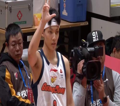 確認退出！“遼寧克星”正式告別CBA，這可是廣東隊的冠軍鋒線！