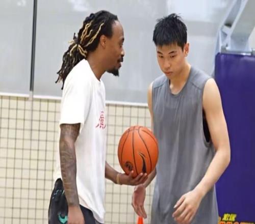 確認到位！CBA后場大殺器空降廣東隊，狂逼朱芳雨裁掉薩林杰