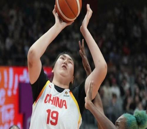 中國女籃15分大敗！輸給比利時，張子宇20分11籃板，楊舒予7分