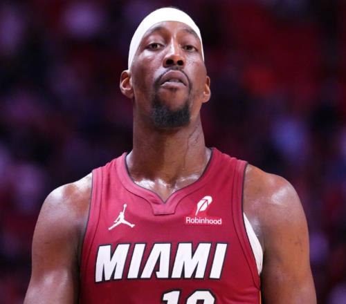 阿德巴約生涯幾乎沒有硬核榮譽，狂刷83分是唯一青史留名的機會！