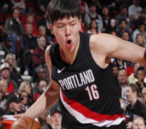 夏聯(lián)小約基奇美媒建議公牛交易楊瀚森：兩因素或讓開(kāi)拓者放棄他