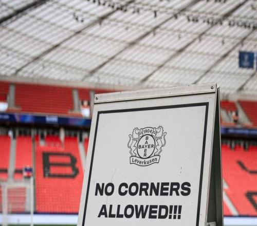 擺出禁止罰角球的標識，勒沃庫森官媒調(diào)侃阿森納：值得一試啊