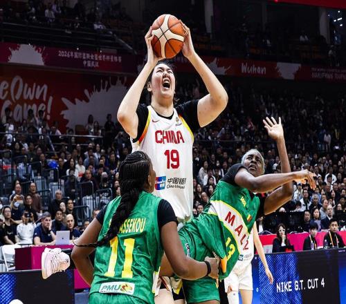 誰給張子宇傳球功勛后衛給出了答案，老帥臨時征召收獲大效果