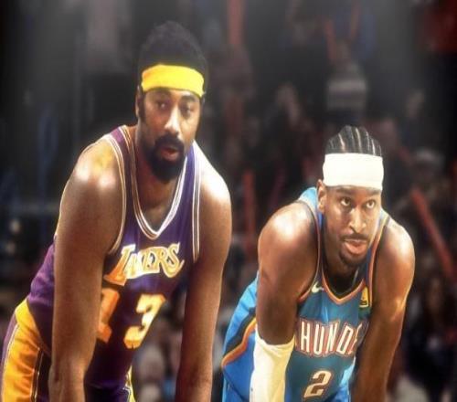 超越張伯倫，亞歷山大干拔得到本場第21分，連續20+場次來到127場