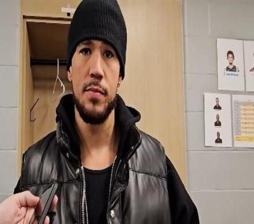 布克：杰倫格林一直在恢復(fù)和進步，他在場上越來越從容了