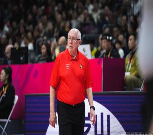 不是韓旭，不是李月汝！比利時主帥贊中國隊1人：籃下功夫很出色