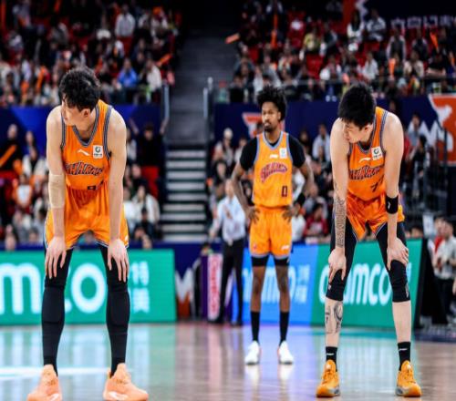 CBA排名又亂了！上海殺回第一，廣東雙殺深圳，遼寧4連勝卷土重來