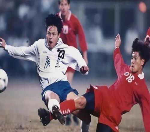 中國足球，以粵“先行”