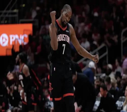 杜蘭特談關鍵中投：暫停時我也挺緊張，努力憑基本功將球投進