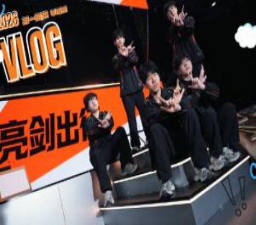 JDG決賽記錄視頻Tabe小白安慰隊員：比賽沒有一步登天,承認(rèn)差距