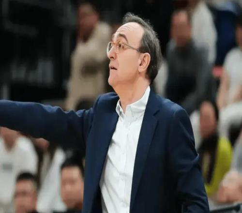 6勝1負(fù)！烏戈執(zhí)教真可以！用人調(diào)整恰到好處，會(huì)根據(jù)場上形勢(shì)換人