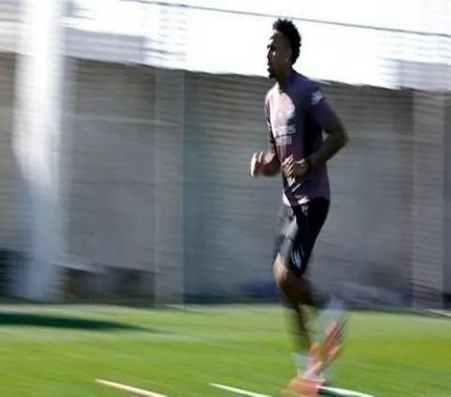 皇馬官方：米利唐恢復(fù)部分合練，貝林、姆巴佩仍在康復(fù)過(guò)程中