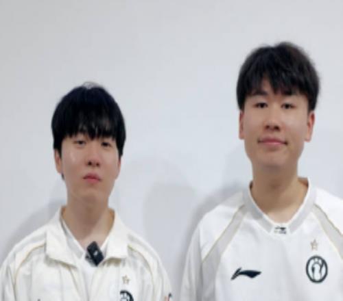 黑粉線下貼臉！3月21日Rookie將和Wei前往杭州網魚擔任一日店長