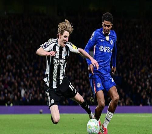 戈登：這個賽季的比賽節奏非常殘酷機會出現時我們把握住了