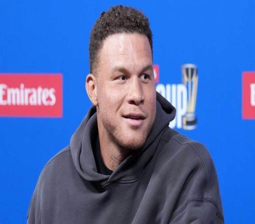 搞笑，布雷克格里芬惟妙惟肖地模仿快船科懷倫納德的笑聲