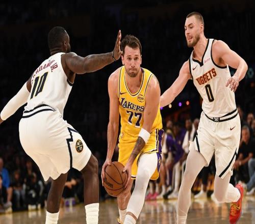 末節(jié)續(xù)命6分+加時準(zhǔn)絕殺！東皇30+三雙被贊MVP助湖人破恐掘魔咒