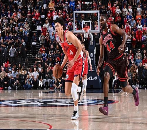 先發出場打出優質3D的表現，快船理應讓側翼新星留在輪換陣容中