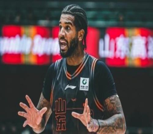 大發神威，山東外援克里斯20中15爆砍42分13板5助2斷1帽