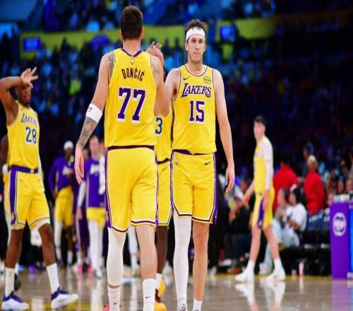 湖人隊里夫斯和東契奇談在打掘金時末節最后扳平比分的策略：完美