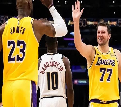 NBA常規賽明天3月17日賽程：勇士PK奇才，湖人PK火箭，馬刺PK快船
