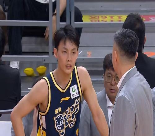 逼杜鋒下課廣東隊(duì)迎來史上最“黑暗”時刻，李春江有望提前出山