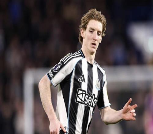 戈登：射門時踢到了自己的腳上一場戰巴薩前在床上躺了三天