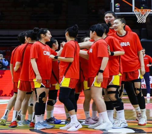 一場10分險勝，中國女籃今夜擊敗捷克隊！王思雨14分，韓旭12分