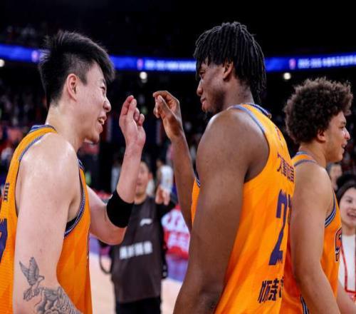 CBA積分榜最新排名！上海力壓廣廈排第1，廣東第3不穩(wěn)，7隊(duì)大亂斗