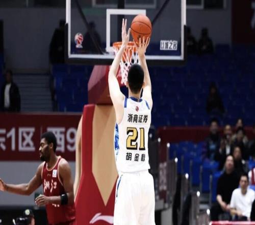 胡金秋超越陶漢林，升至CBA歷史籃板榜第8位