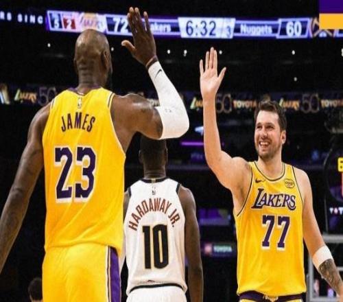 三軍用命，湖人本賽季首次加時即取勝，關鍵時刻戰績18勝6負