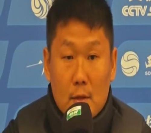 劉建業(yè)：球隊需要總結(jié)多打1人的經(jīng)驗，4萬多人助威感覺很震撼