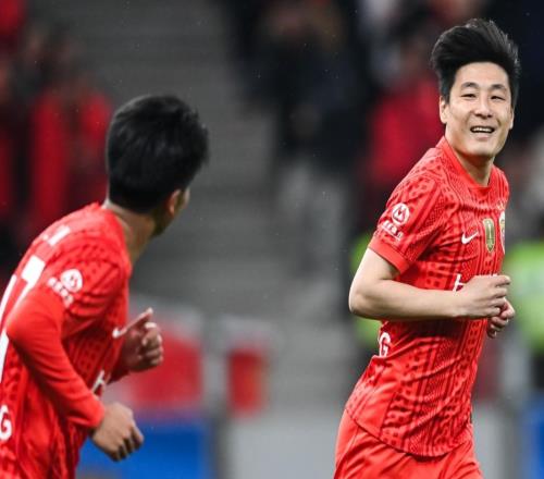 中超最新積分戰報：成都蓉城登頂，上海海港狂轟4球，河南兩連勝