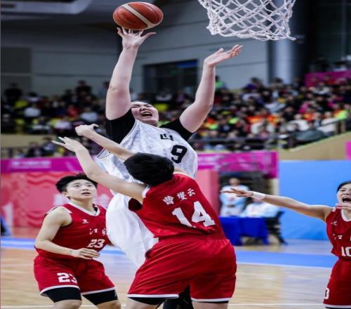 長(zhǎng)得高有啥用全場(chǎng)只得4分，蘇群吐槽：跟現(xiàn)代籃球節(jié)奏比較脫節(jié)